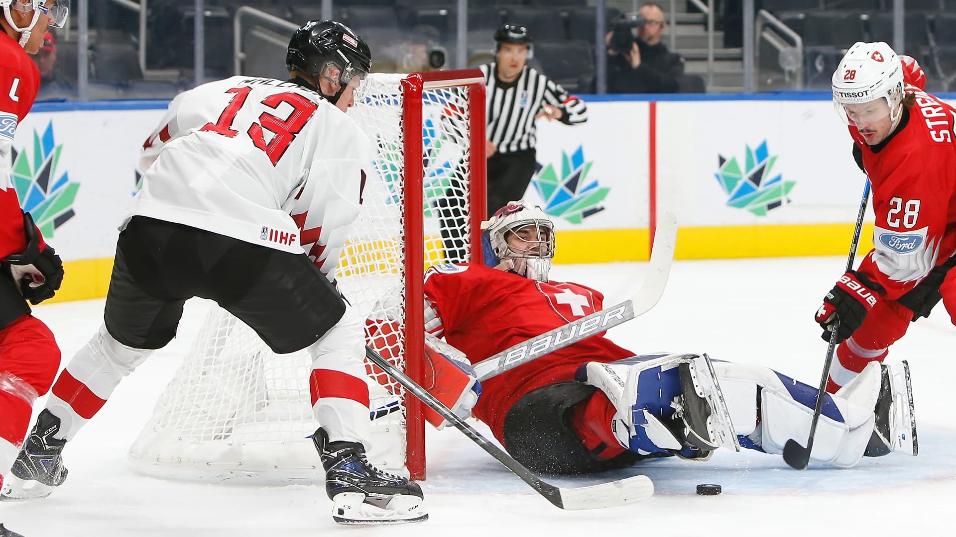 Leon Wallner brachte Österreich gegen die Schweiz mit 1:0 in Führung - Copyright: puckfans.at/Werner Krainbucher