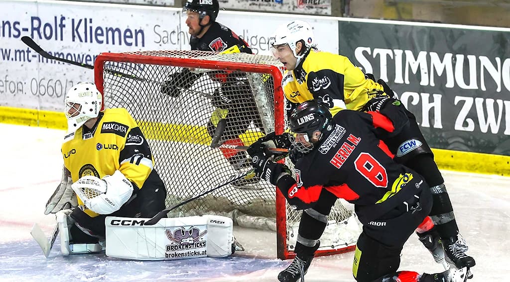 Intensives Duell zwischen den Zeltweg Murtal Lions und dem WEV - Foto: EV Zeltweg Murtal Lions/Richard Purgstaller