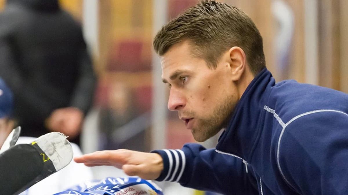 Alexander Bröms Damen Head Coach_c_Privat