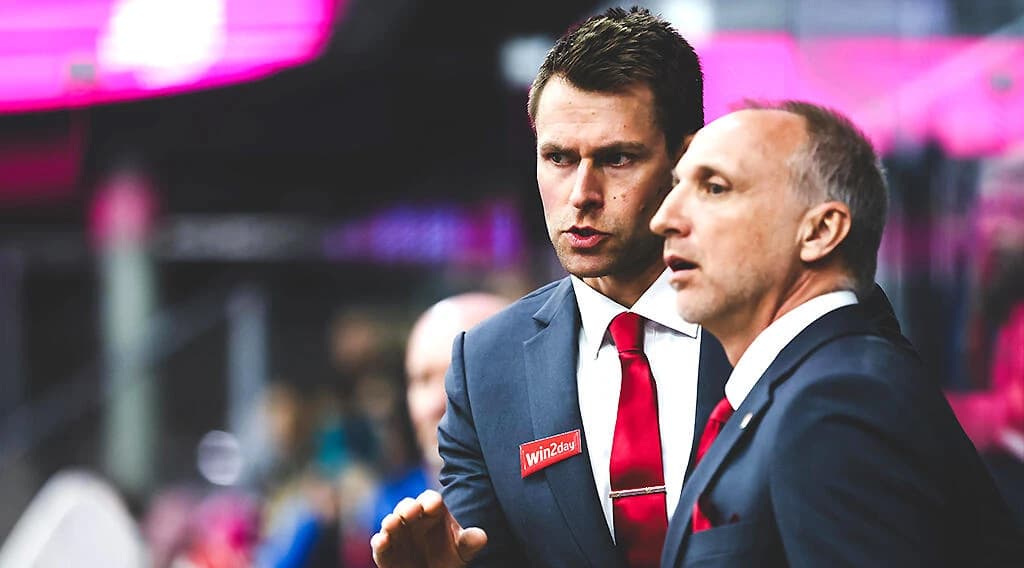 Head Coach Alexander Bröms (li.) und Mario Bellina - Copyright: GEPA pictures/Daniel Götzhaber