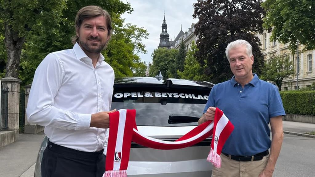 ÖEHV Managing Director Alexander Helwig with Sports Director Roger Bader