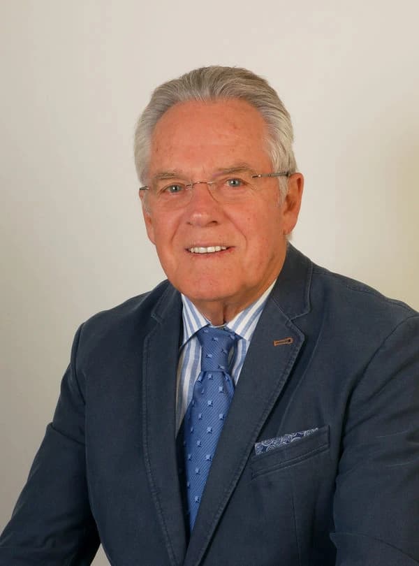 HR Dr. Dieter Kalt